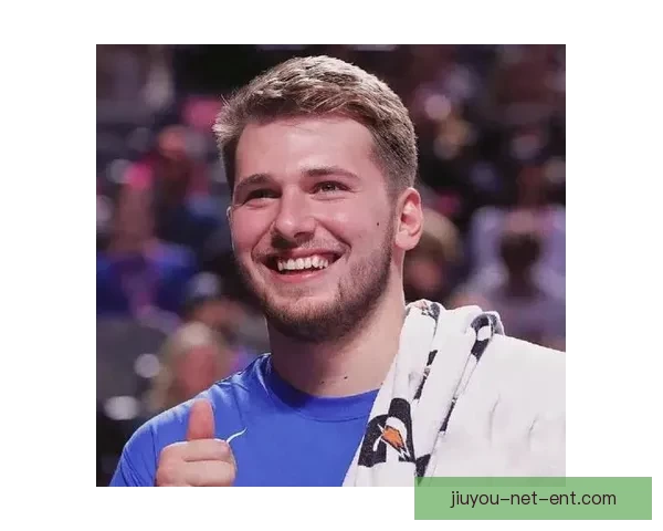 东契奇疯狂三月三分雨连连刷新得分王表现