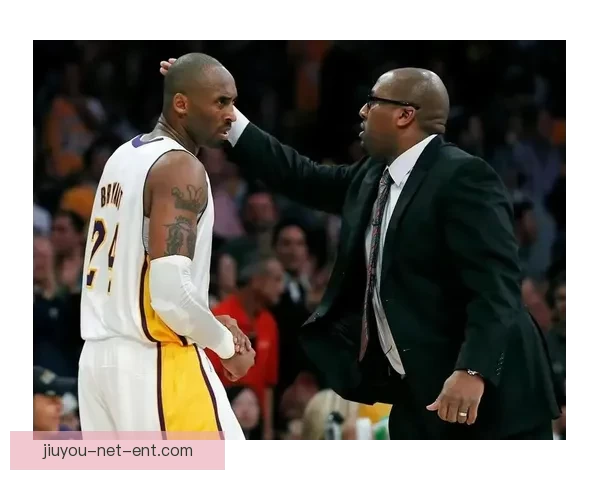 迈克布朗执掌雷霆战术小动作与罚球争议分析